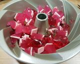Foto del paso 9 de la receta: Bundt cake de fresa fresca y crema fría!!!