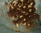 A picture of step 5 of Dates ground peanuts ladoo.