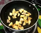 A picture of step 4 of Sabudana khichdi.
