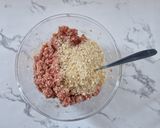 Foto del passaggio 2 della ricetta Polpettone con uova sode