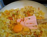 Foto del paso 2 de la receta: Revuelto de fideos del día anterior con verduras