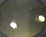 Foto del paso 2 de la receta: Chipirones y pechuga de pollo en salsa