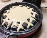 Hình bước làm 2 của món Bánh trứng sữa nướng, món ăn vặt (waffle)