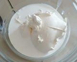 Pas rețetă Prăjitură cu 2 blaturi, cremă cu mascarpone, strat de gem cu nucă și glazură de ciocolată albă 10 fotografie