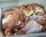 รูปขั้นตอนการทำที่ 1 ของ ไก่ย่างคลุกพริกหม่าล่า