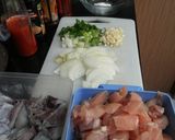 Foto langkah ke 1 dari resep Ayam Cumi Saos Padang.