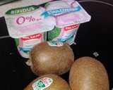 Foto del paso 1 de la receta: Bombones helados de kiwi y yogurt