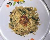 Foto langkah ke 4 dari resep Mie goreng kacang panjang.