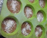 Foto del paso 2 de la receta: Muffins de avena banana y chocolate en licuadora 🍫🌾🍌