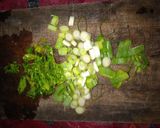 Foto langkah ke 4 dari resep Soto Ayam Kuah Bening.