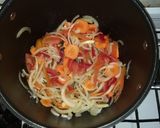 Foto del paso 1 de la receta: Bifes a la cacerola