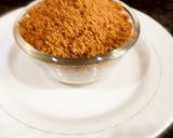 A picture of step 4 of Flax seeds and garlic chutney.