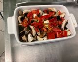 Une image de l'étape 7 de Œufs au four, tomates, champignons et feta.