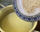 صورة لخطوة 3 من وصفة شوربه الدجاج بالجبنه والذره 😋😋
