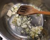 Spagetti párizsival recept fázis 5 fotója