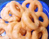 A picture of step 7 of Easy HomeMade Donuts 🍩 👍.