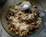 A picture of step 7 of Besan Bhindi.