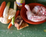 Foto del paso 1 de la receta: Caldo de pollo en olla rápida