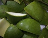कच्चे आम का तेल वाला स्पाइसी अचार (Kachhe aam ka tel wala spicy achar recipe in hindi) रेसिपी चरण 2 फोटो