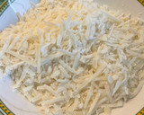 Foto del paso 1 de la receta: Pasta carbonara auténtica 🇮🇹🥚🧀🧅🥓