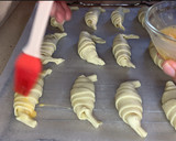 Foto del paso 2 de la receta: Cruasanes de mantequilla con chocolate