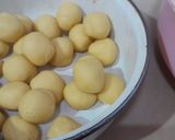 Foto langkah ke 6 dari resep #63. Bolen Pisang Coklat Keju.