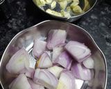 A picture of step 2 of Broccoli Almond soup.