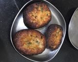 A picture of step 8 of Cheesy keema stuffed hash brown.