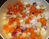 Foto del paso 3 de la receta: Albóndigas de bacon con salsa de verduras