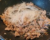 รูปขั้นตอนการทำที่ 4 ของ วุ้นเส้นผัดไข่ใส่ชะอม