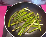 Foto del paso 4 de la receta: Calamares sobre base crujiente
