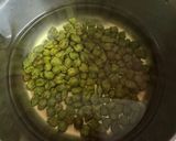 A picture of step 1 of Lauki hare chane ki sabji.