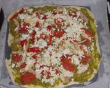 Pas rețetă Pizza cu pesto, pui și brânză 2 fotografie