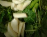 A picture of step 1 of Mint corriender chutney.
