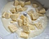 Une image de l'étape 2 de Crèmes Nuage au Chocolat Blanc Cémoi et Éclats Soufflés.