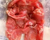 Hình bước làm 1 của món Bò xào bông cải sốt dầu hào