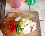 Foto langkah ke 2 dari resep Ayam Popcorn Asam Manis.