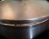 Foto del paso 6 de la receta: Lomo de cerdo mechado con ciruelas pasas hecho en cacerola