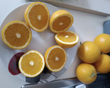Foto del paso 1 de la receta: Polos de naranja y kiwi en moldes Lékué