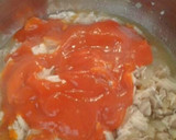 Foto del paso 2 de la receta: Canelones rellenos de pollo con bechamel