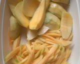 Foto langkah ke 1 dari resep Asinan Kiamboy Mangga.