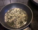 Foto del paso 3 de la receta Papas, gulas y jamón ibérico