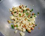 A picture of step 1 of Sabudana Khichdi.