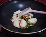 Foto langkah ke 5 dari resep Mie Goreng Pedas ala akhir bulan.