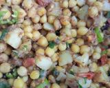 A picture of step 7 of Mix Plate Chana Chat.