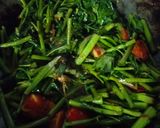 Foto langkah ke 3 dari resep Tumis sambal kangkung.