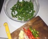 Foto langkah ke 1 dari resep Tumis tempe kecap kacang panjang.