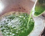 A picture of step 4 of Spinach soup (palak soup).
