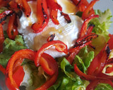 Foto del paso 5 de la receta: Ensalada de pimentones grillados y queso de cabra