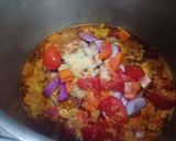 A picture of step 1 of Gobi gosht.
